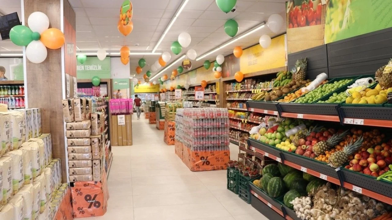 Dev market zinciri ismini değiştiriyor.. Yeni marketler bu isimle açılacak