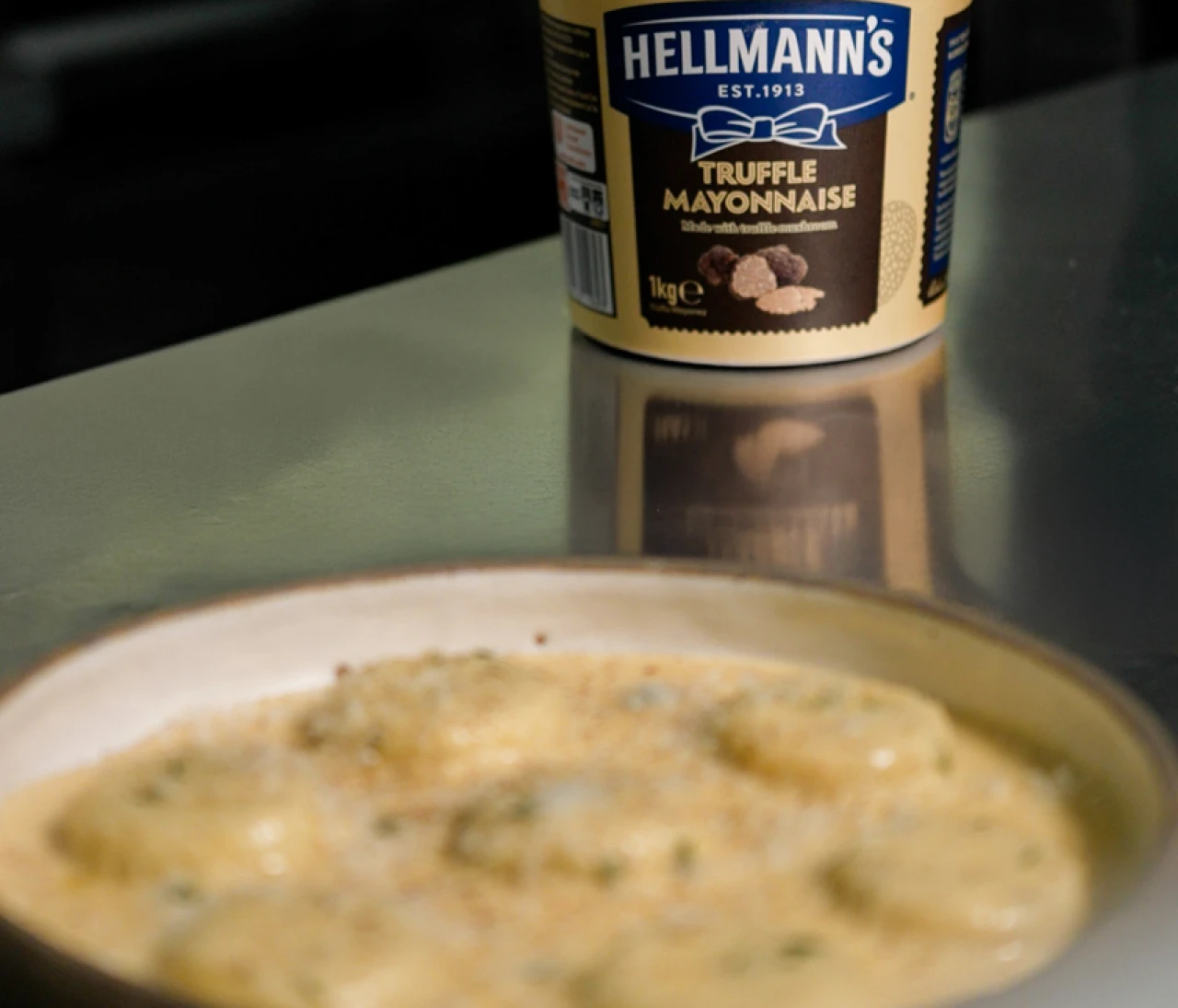Hellmann’s yeni ürünü trüflü mayonezi satışa sunudu