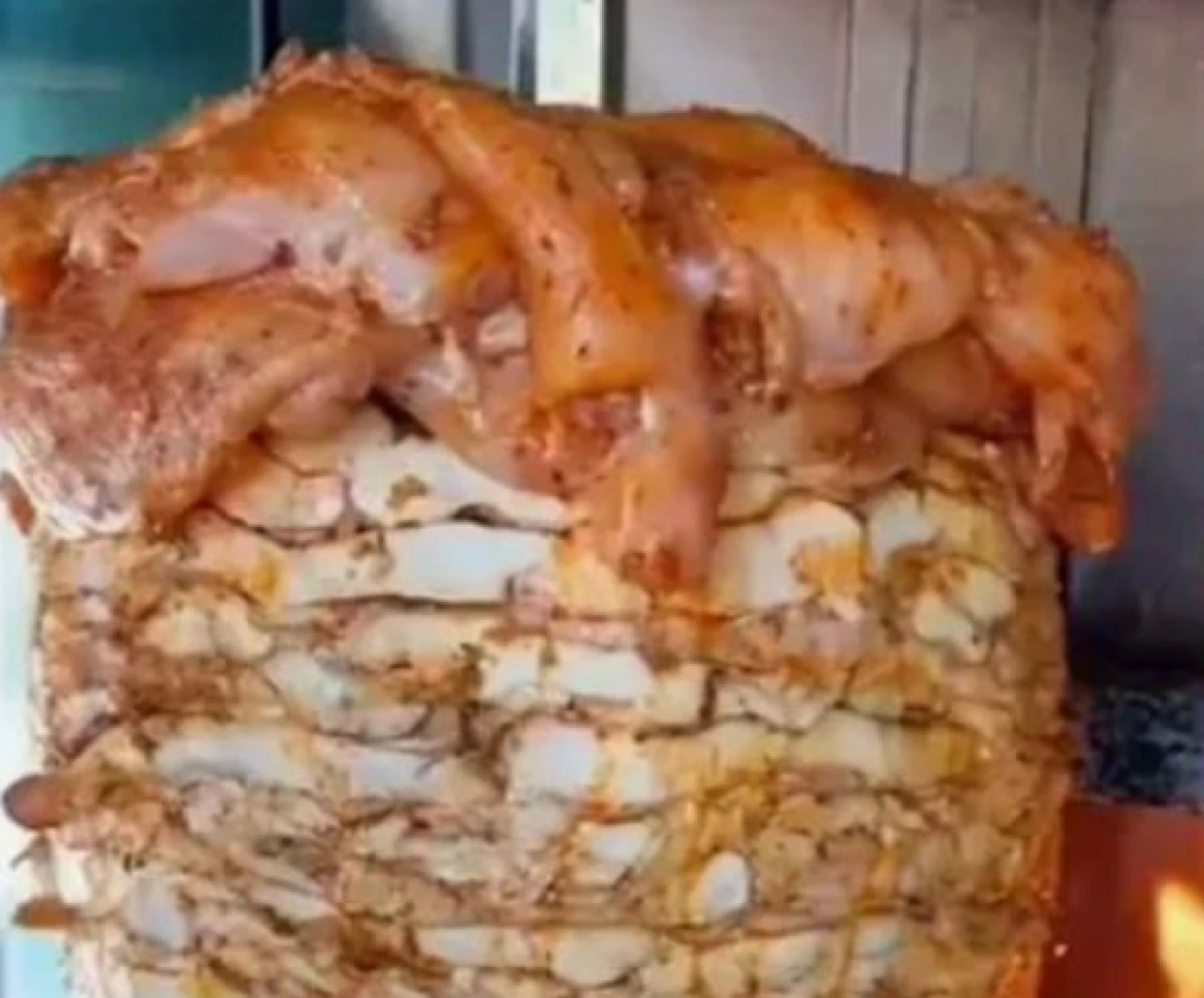 Yine tavuk yine zehirlenme; 154 işçi hastanede