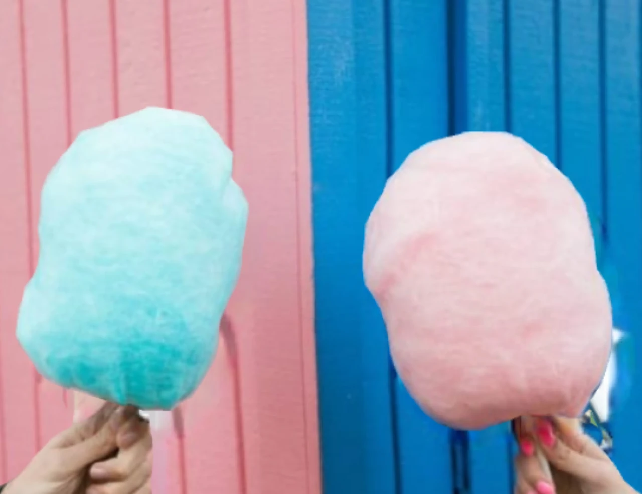 Pamuk şeker yiyen çocuk köpük kustu; gıda boyaları çocuklarınızı zehirleyebilir!