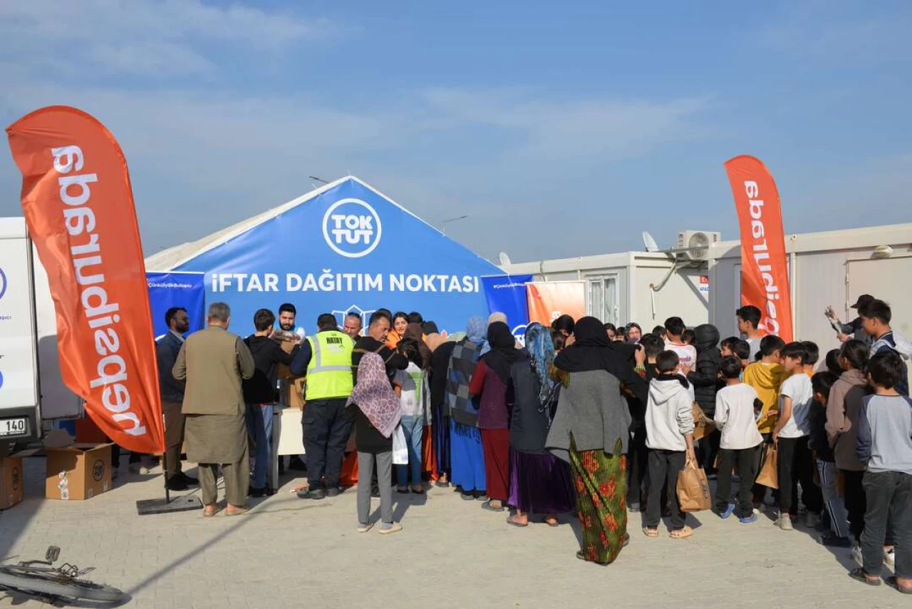 Hepsiburada, TOKTUT Derneği iş birliğiyle deprem bölgesinde Ramazan'da yardımlaşmayı arttırıyor
