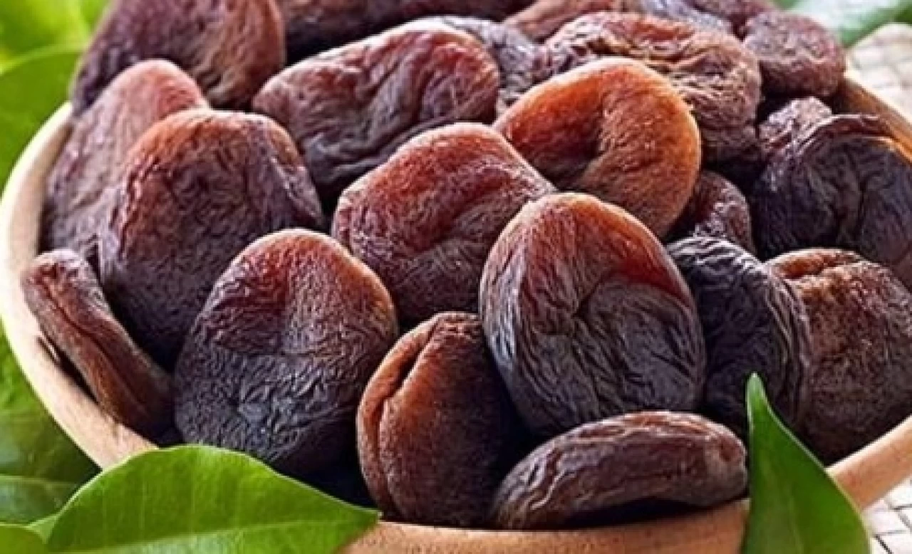 Avrupa'ya gönderdiğimiz organik kayısılarda çifte toksin!