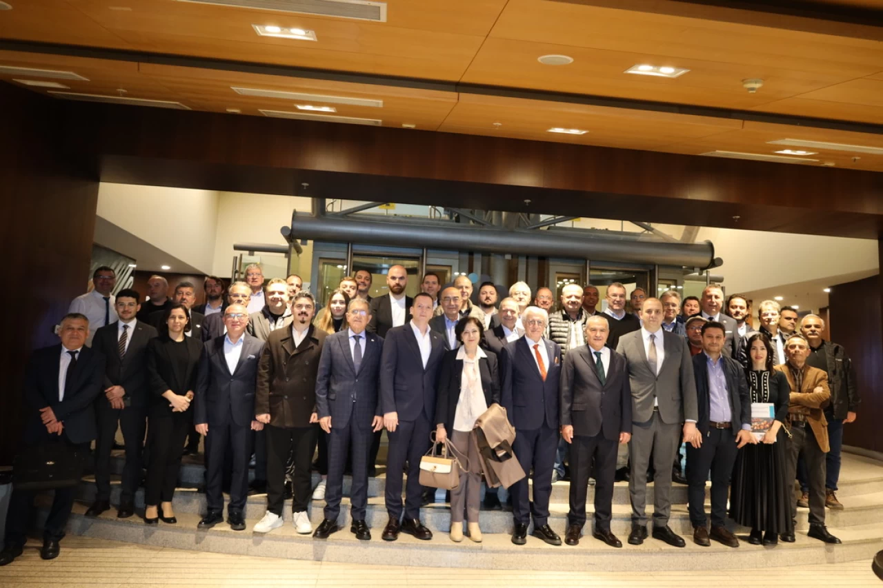 Kuru Meyve İhracatçıları, sorunların çözümü için bakanlıkla iş birliği arayışında