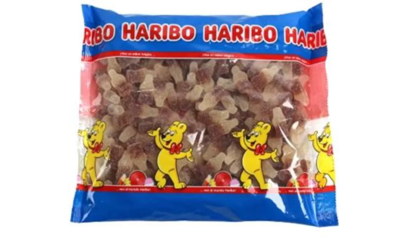 Haribo içinden esrar çıkan şeker paketlerini toplatıyor