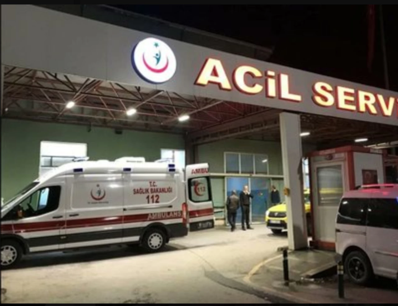 Fabrika işçileri yedikten sonra hastaneye kaldırıldı.. 1 işçinin durumu ağır