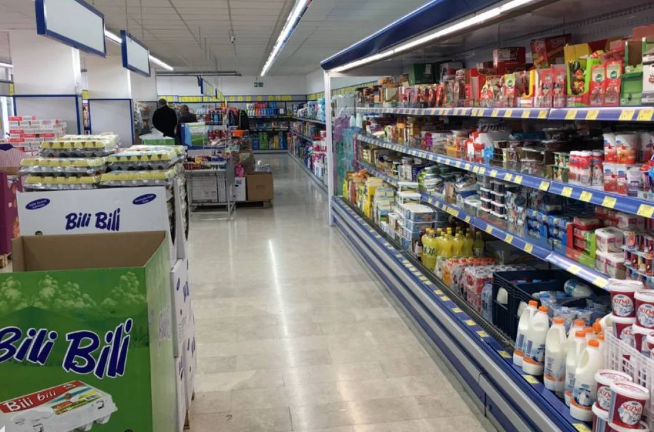 Halkın alışveriş sepeti küçülüyor