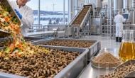 Gıda atıklarını böceklere yedirip protein üretecekler! 15 milyon avroluk fabrika kuruldu
