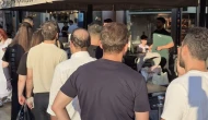 Bilal Erdoğan'ın tavuk restoranının önünde kuyruk
