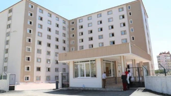 KYK yurdunda akşam yemeğini yiyen hastaneye kaldırıldı