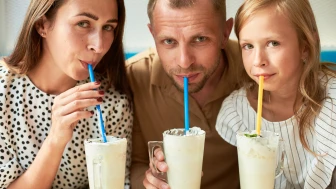 İngiltere’de şekerli sütlü içeceklere vergi geldi