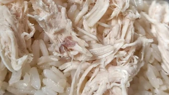 Tavuklu pilav yine zehirledi; 30 işçi zehirlendi.. Tavuk neden zehirliyor?