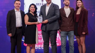 Türk kadın girişimci arı ürünleriyle Atina'da ödül kazandı