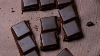 Bitter çikolatadaki teobromin yaşlanmayı yavaşlatıyor!