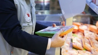 Tağşiş listesinde hile üstüne hile.. Yine eşek eti skandalı.. Pul bibere nişasta, çaya boya, pekmeze şeker..