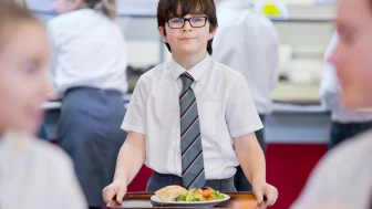 DSÖ uyardı: Okul yemekleri çocukların geleceğini belirliyor