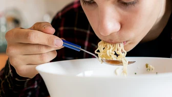 Hazır noodle alarmı! 14 ülkede Salmonella paniği