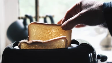 Kızarmış mı, kızarmamış ekmek mi? Hangisi daha sağlıklı?