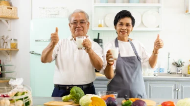 Yaşlandıkça daha fazla protein tüketmek gerekir mi?