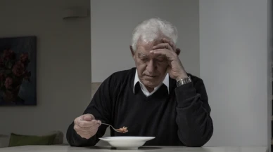 Yalnız yemek yiyen yaşlılar daha kötü besleniyor