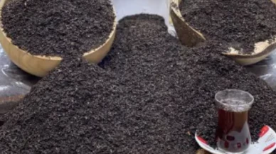 Ünlü çay markasında da gıda boyası kullanılmış!