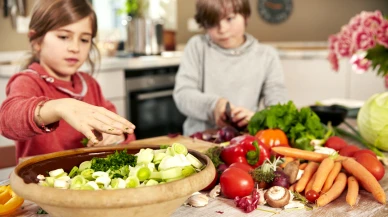 Çocukları vegan ve vejetaryen beslemek doğru mu?