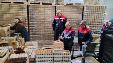 Bir depo dolusu kaçak enerji içeceği! Milyonlarca kutuyu insanlara içireceklerdi