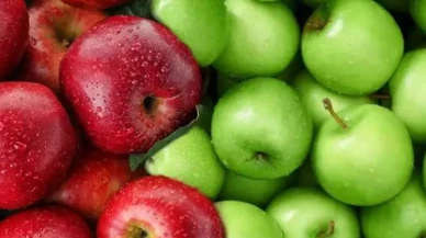 Avrupa'daki elmalar 'zehirli' çıktı; Marketlerden alıp analiz edildi