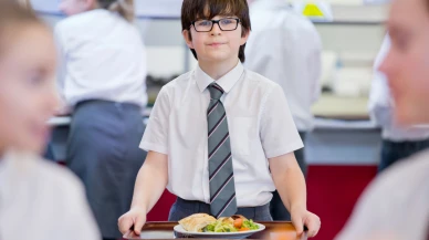 DSÖ uyardı: Okul yemekleri çocukların geleceğini belirliyor
