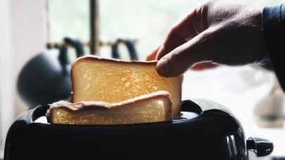 Kızarmış mı, kızarmamış ekmek mi? Hangisi daha sağlıklı?