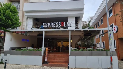Espressolab şubesi boykota direnemedi!