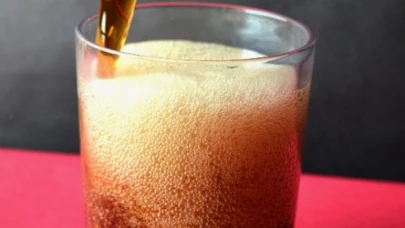 Gazlı içecek içerken bir kez daha düşünün!