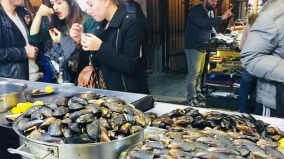 Ortaköy'deki zehirlenmede olağan şüpheli midye mi?