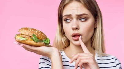 Sürekli yemek düşünmek normal mi?