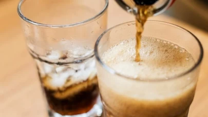 Şekerli içecekler sperm kalitesini düşürüyor