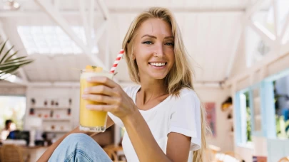 Smoothie içerisine eklediğiniz muzun kalp sağlığına olan faydalarını yok edebilirsiniz