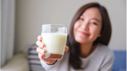 Kalp sağlığı için hangi süt daha iyi: Az yağlı mı, tam yağlı mı?