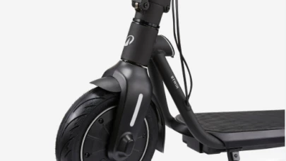 Decathlon, iki elektrikli scooter modeli için geri çağırma başlattı: Çatlama ve düşme riski tespit edildi