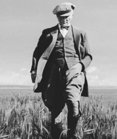 Atatürk ve tarım; 'Topraklar kılıçla değil tarımla feth olunur'