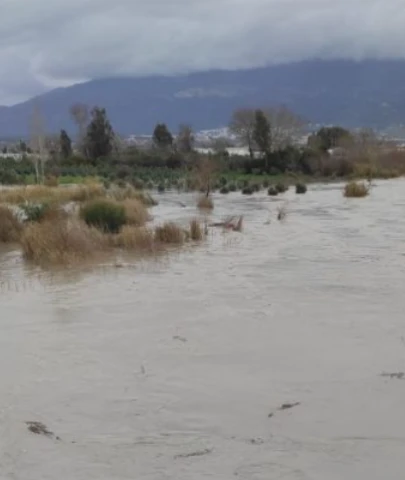 Antalya'da dere yakınında yaşayanlara “sel gelebilir kaçın” uyarısı!