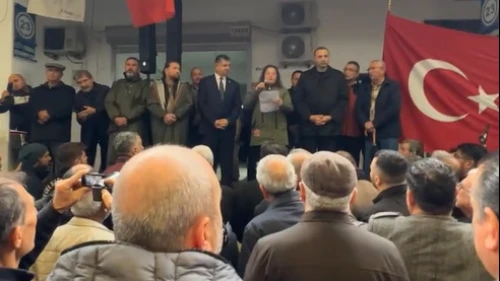 Çiftçi eyleminde komisyonculara tepki; Yuhhh..