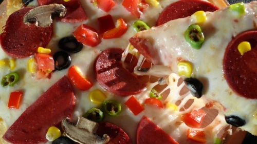 Zincir marketlerde satılan pizza tağşiş listesinde