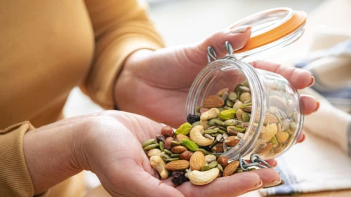 Kuru yemiş ne kadar yenmeli; Avuç içi kadar mı daha fazla mı?