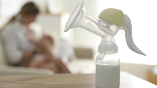 Anne sütü hâlâ “Altın Standart” mı? 2026 araştırması kirleticileri ortaya koydu