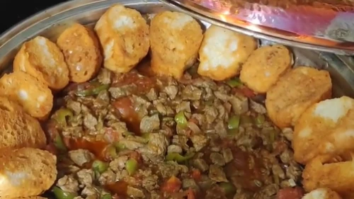 Bakır tencerede pişen yemek sonrası 16 kişi hastanelik oldu: Bakır zehirler mi?