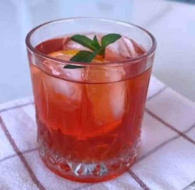 En zararlı içecekler neler; Enerji içeceği, Ice Tea, Latte zararlı mı? 6