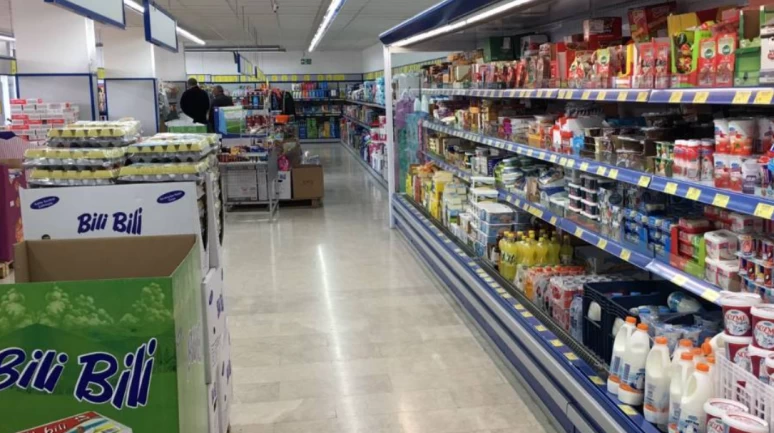 Zincir marketlerde kamuya ait “Cumhur Reyonu”