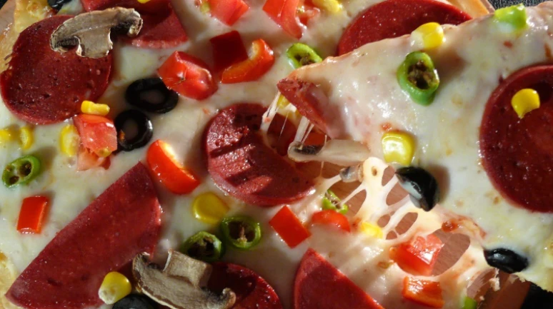 Zincir marketlerde satılan pizza tağşiş listesinde