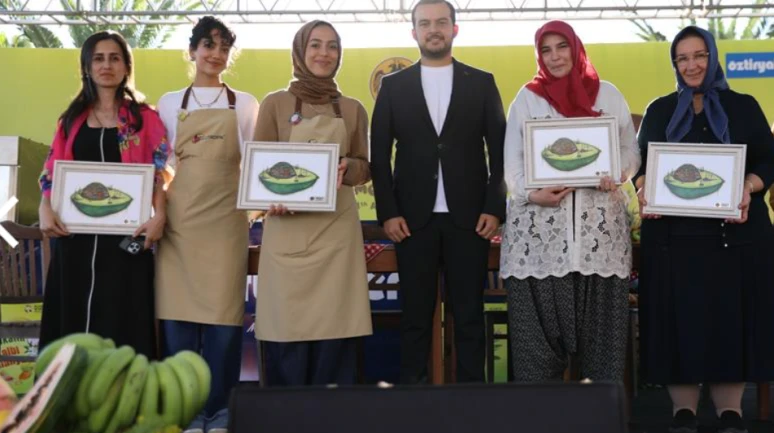 Türkiye'nin en ağır avokadosunu arıyorlar: Rekor 831 gram