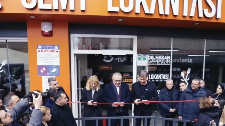 CHP'nin Kent lokantası, Ak Parti'nin Semt lokantası var!