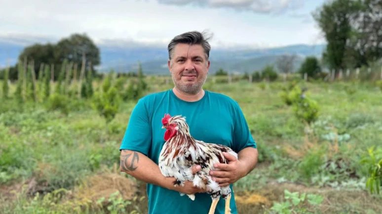 Köyüne döndü, Tokat yaprağını tüm Türkiye’ye gönderiyor